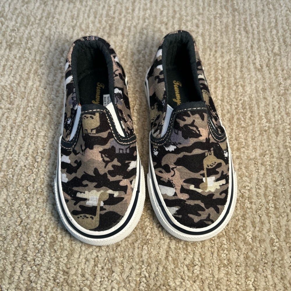 NEW! Tommy Bahama Kids Camo Slip-On Shoes